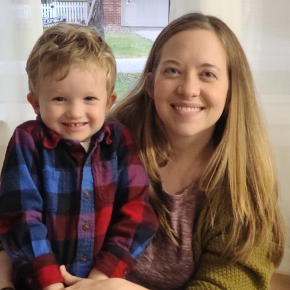 Meet your Posher, Janell - Picture 1 of 1